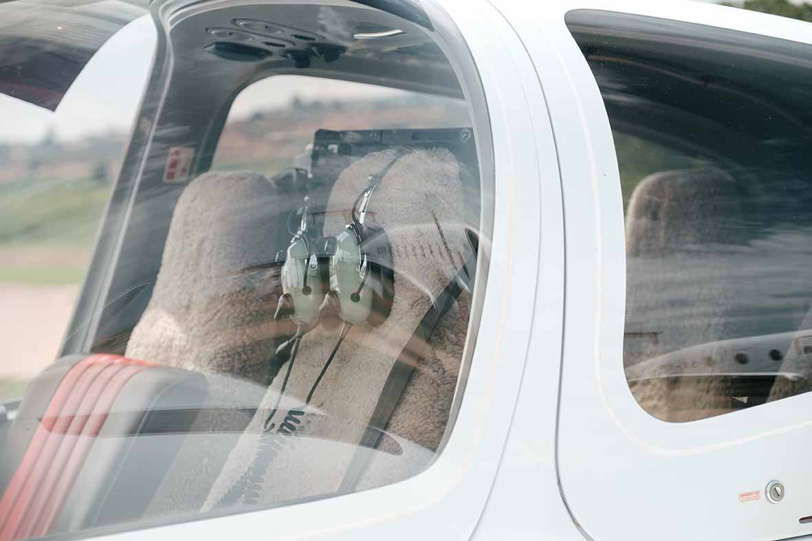 Diamond DA42 MPP Guardian cabin interior